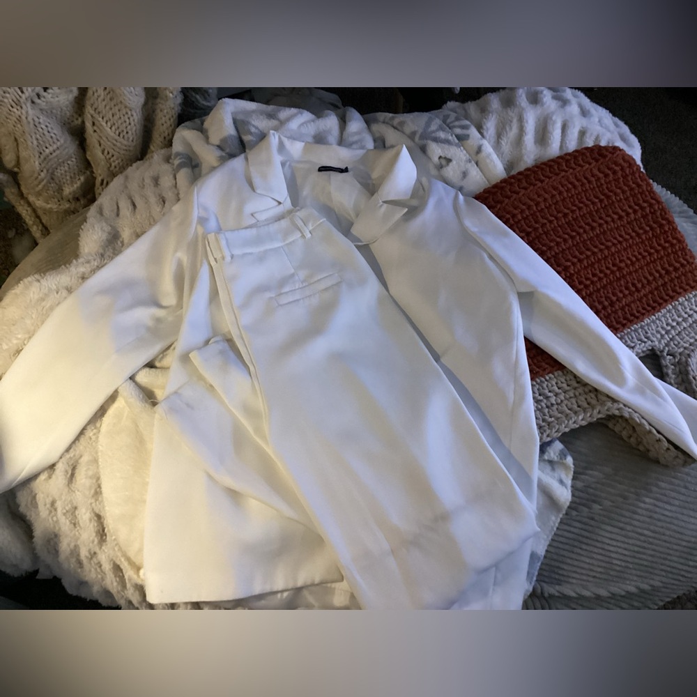 Women’s Matching Pant Suit Set